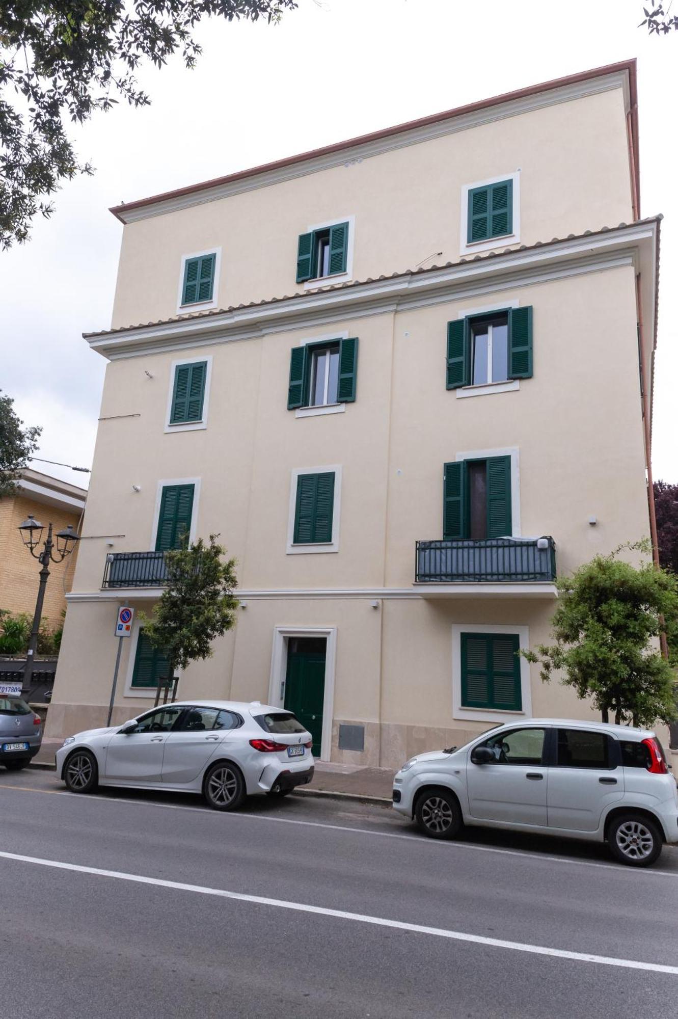 Abitare Il Tempo-Elegante E Moderno-Ad 1 Bus Da Roma Apartment Velletri Exterior photo